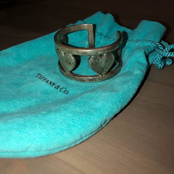 Rare Tiffany’s Heart Cuff Bracelet Tiffany & Co - Picture 3 of 8